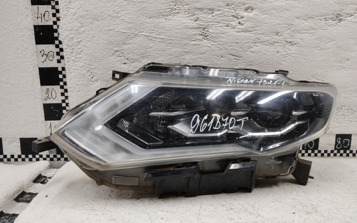 Фара передняя левая Nissan X-Trail T32 Restail LED