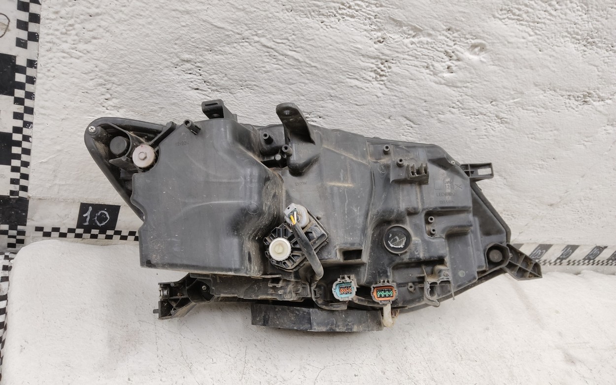 Фара передняя левая Nissan X-Trail T32 Restail LED