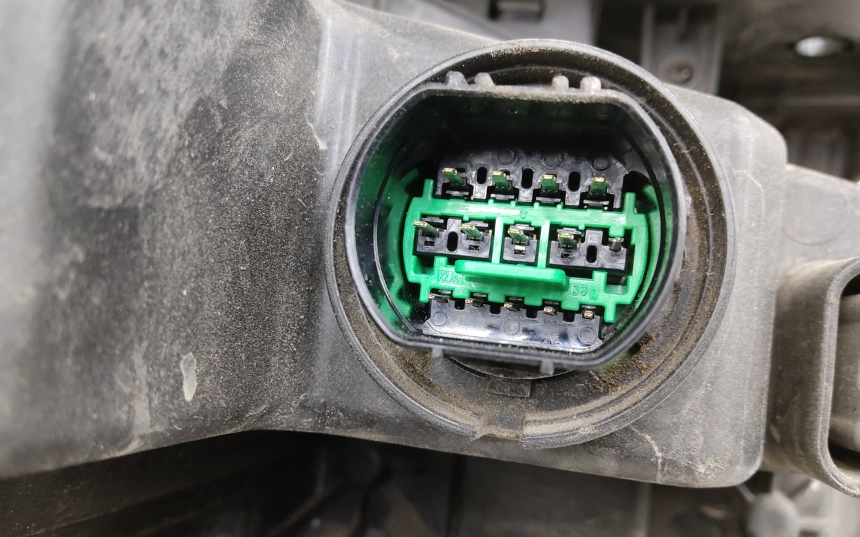 Фара передняя левая Hyundai Santa Fe 4 Restail LED
