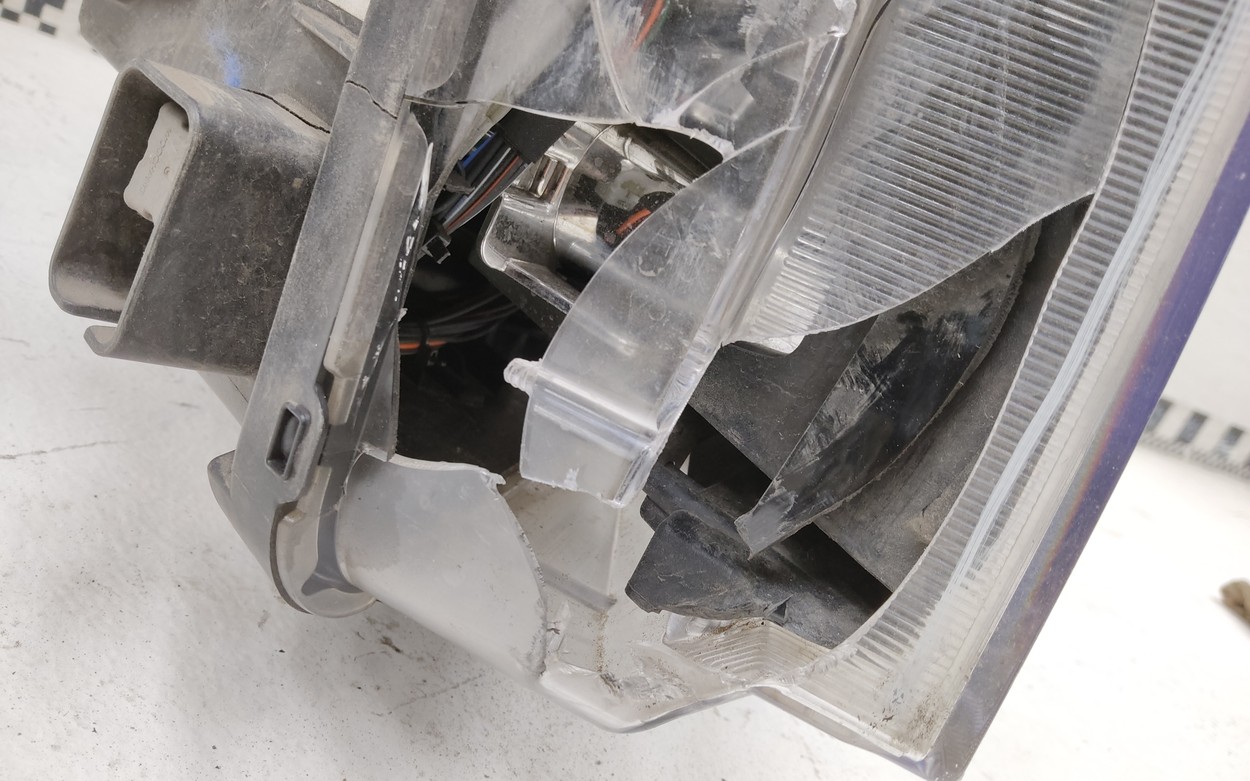 Фара передняя левая Hyundai Santa Fe 4 Restail LED