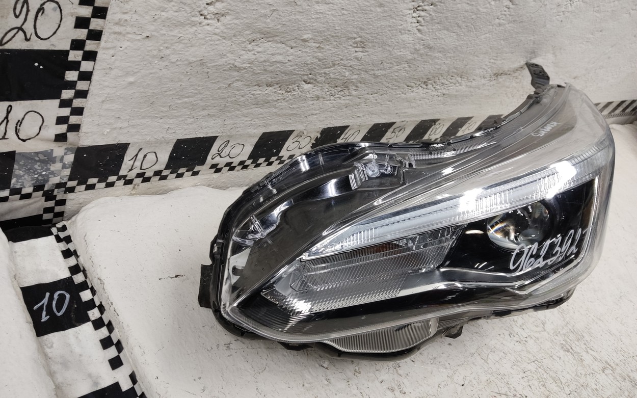 Фара передняя левая Subaru Impreza 5 Restail LED