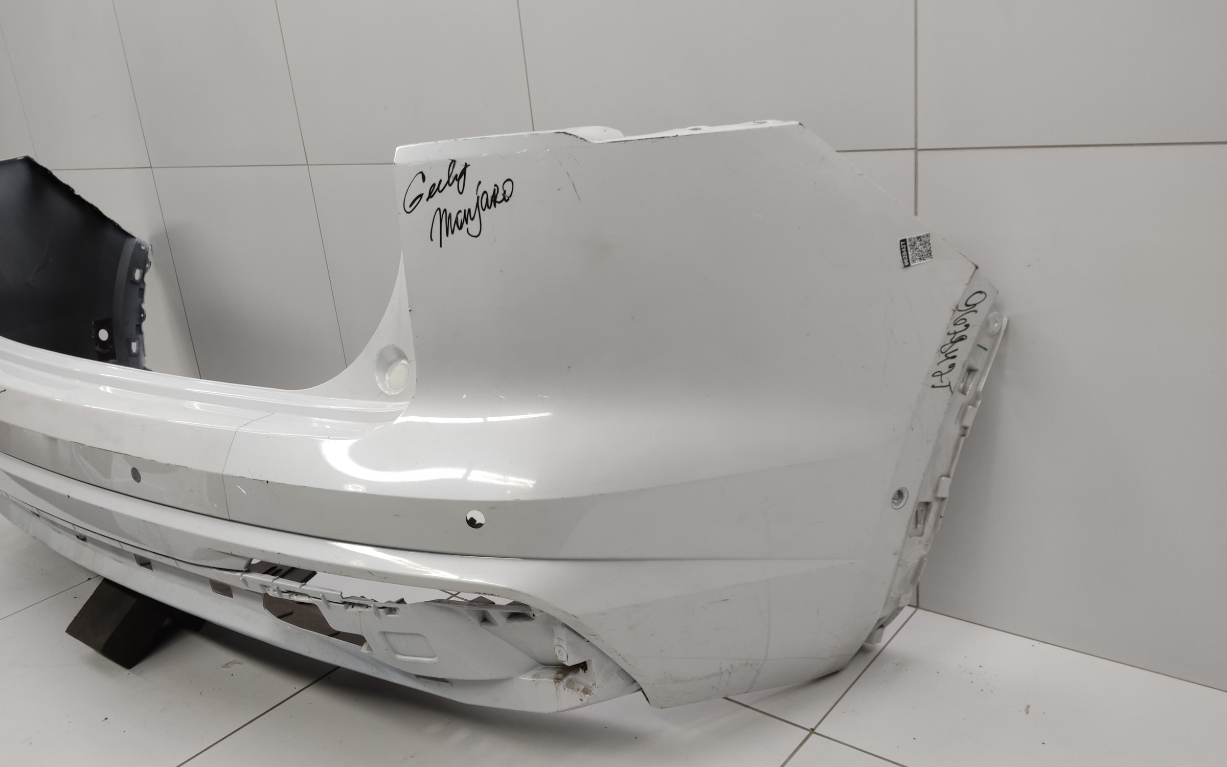 Бампер задний Geely Monjaro