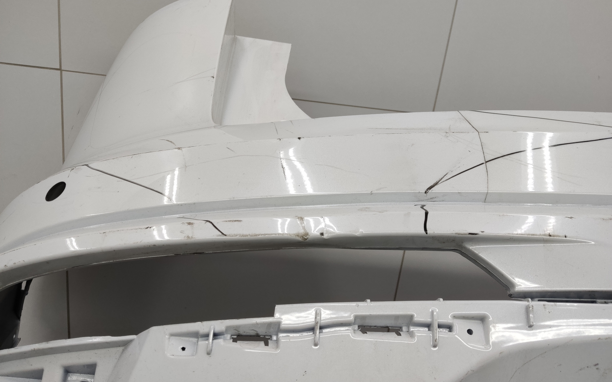 Бампер задний Geely Monjaro