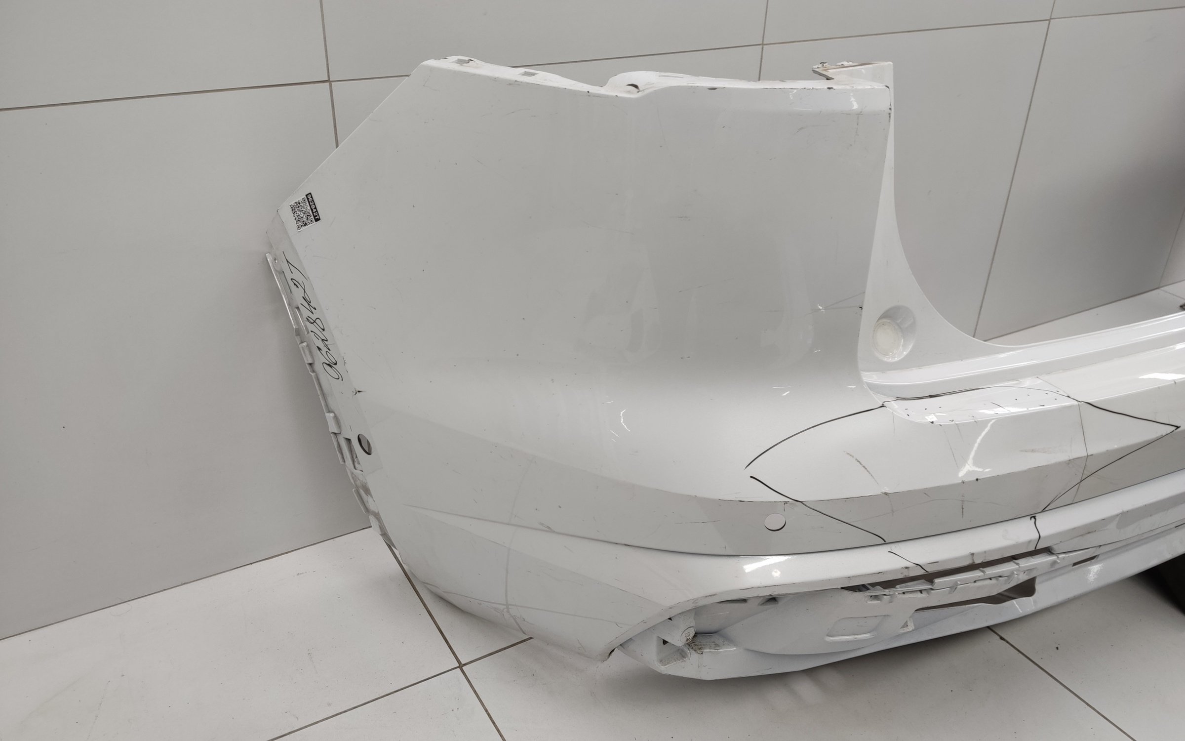 Бампер задний Geely Monjaro