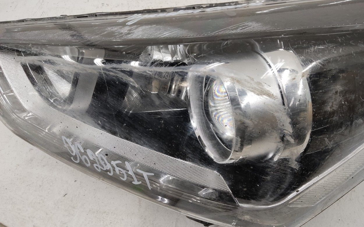 Фара передняя левая Hyundai Creta 1 галоген линза ДХО черная