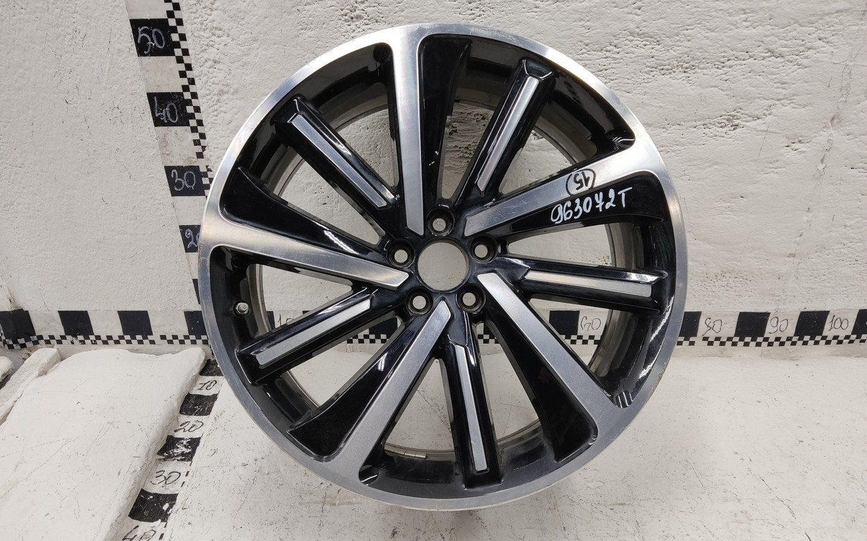 Диск колеса литой Faw Besturn T77 R19