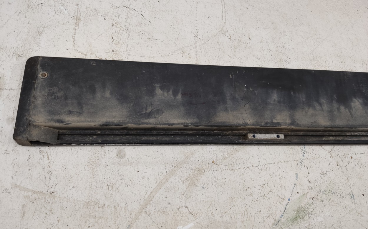 Подножка порога правого Toyota Tundra 3