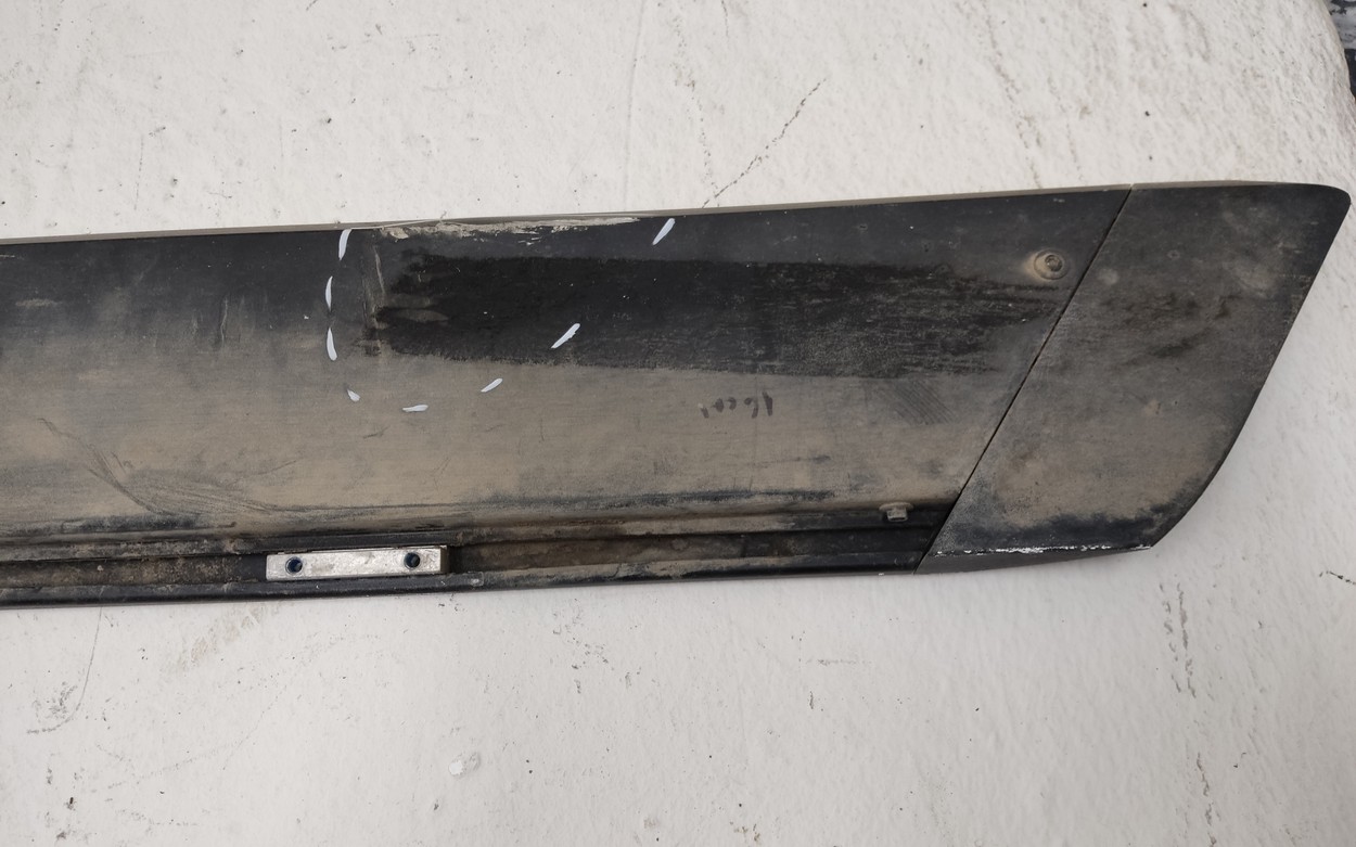 Подножка порога правого Toyota Tundra 3