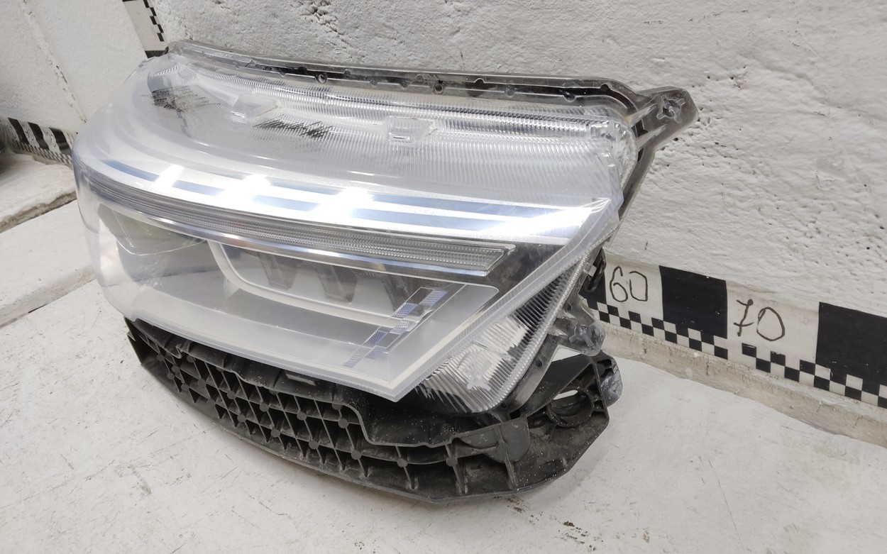 Фара передняя правая Haval M6 2 LED