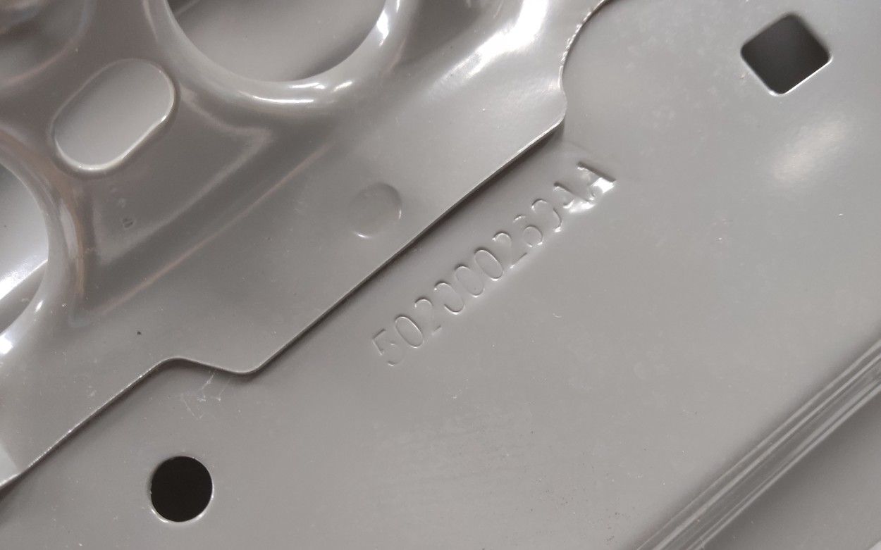 Панель кузова боковая правая Omoda C5