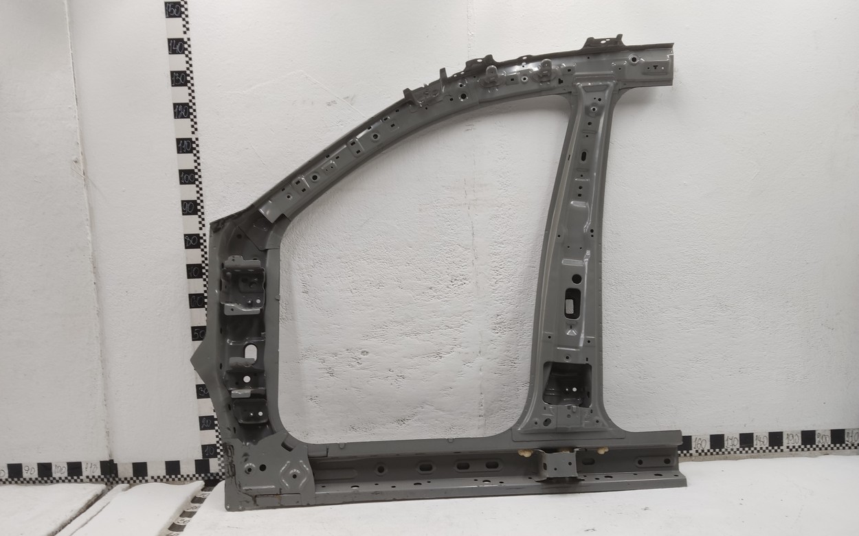 Панель кузова боковая правая Omoda C5