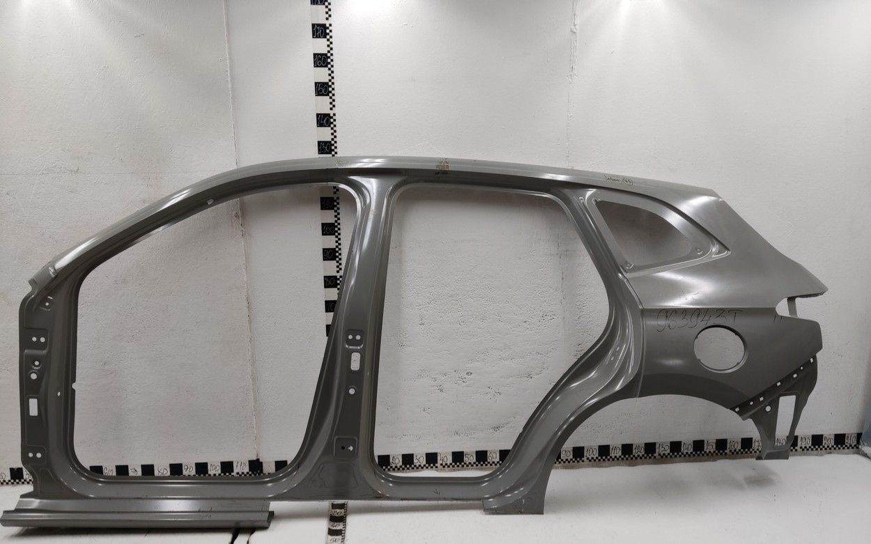 Панель кузова боковая левая Haval Jolion