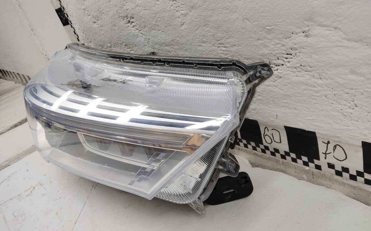 Фара передняя правая Haval M6 2 LED