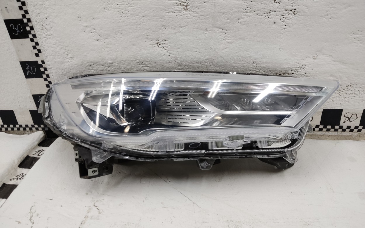 Фара передняя правая Haval M6 2 LED