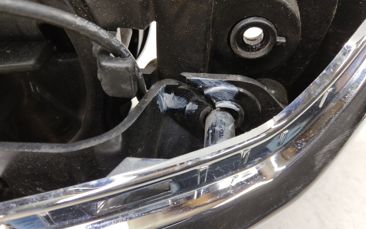 Зеркало левое Geely Monjaro 9+1 контактов