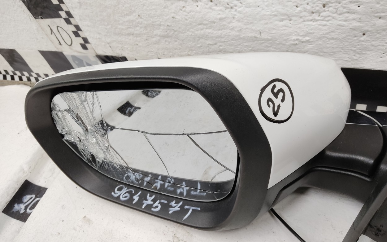 Зеркало левое Geely Monjaro 9+1 контактов