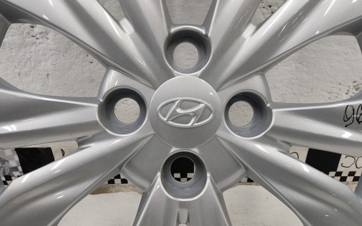 Колпак колеса Hyundai Solaris 2 R15