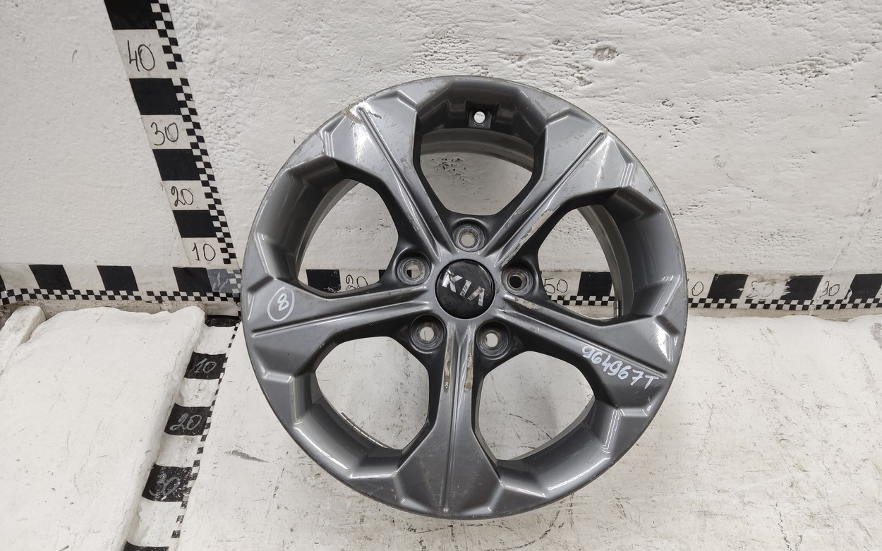 Диск колеса литой Kia Seltos R16