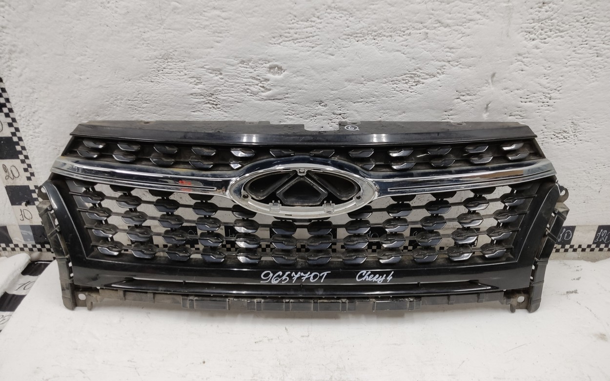 Решетка радиатора Chery Tiggo 4 Restail