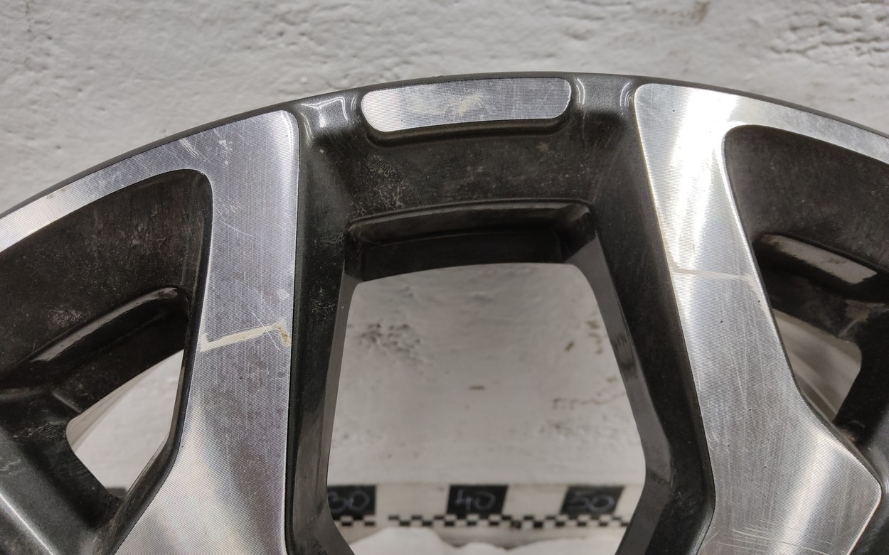Диск колеса литой Kia Seltos R18