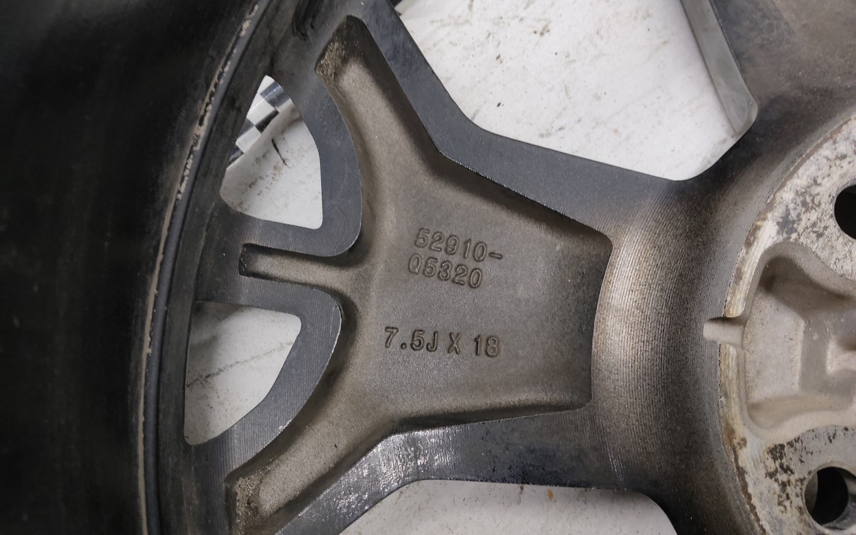 Диск колеса литой Kia Seltos R18