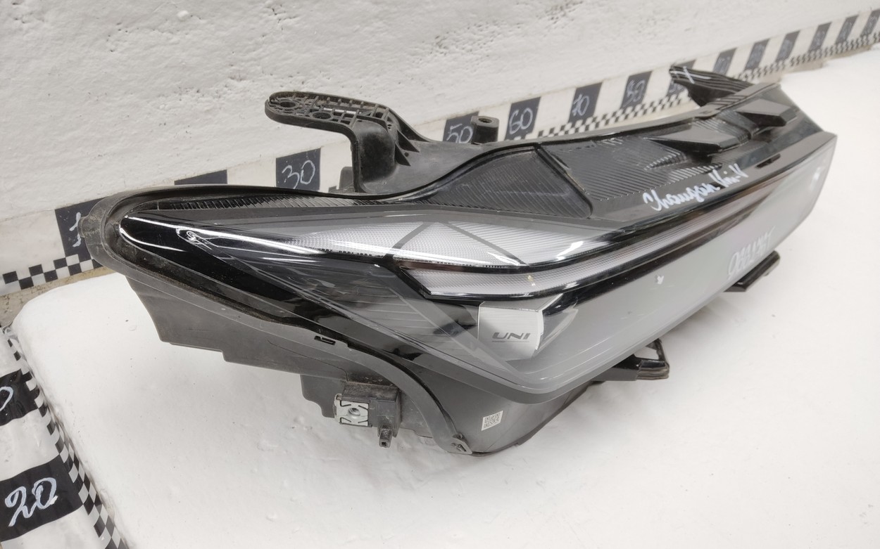 Фара передняя правая Changan UNI-V LED