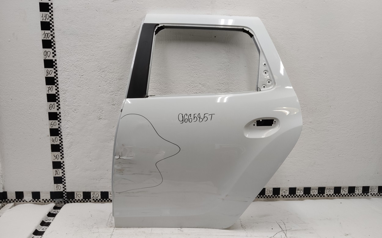 Дверь задняя левая Renault Duster 2