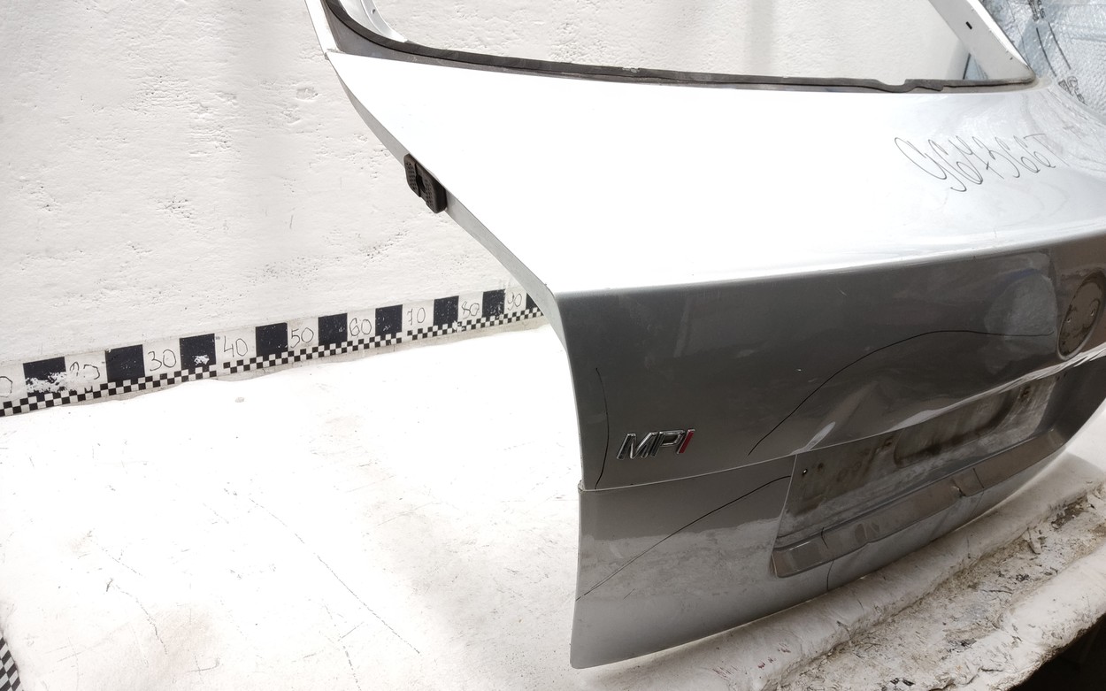 Крышка багажника Skoda Octavia A5 Liftback "Sat"