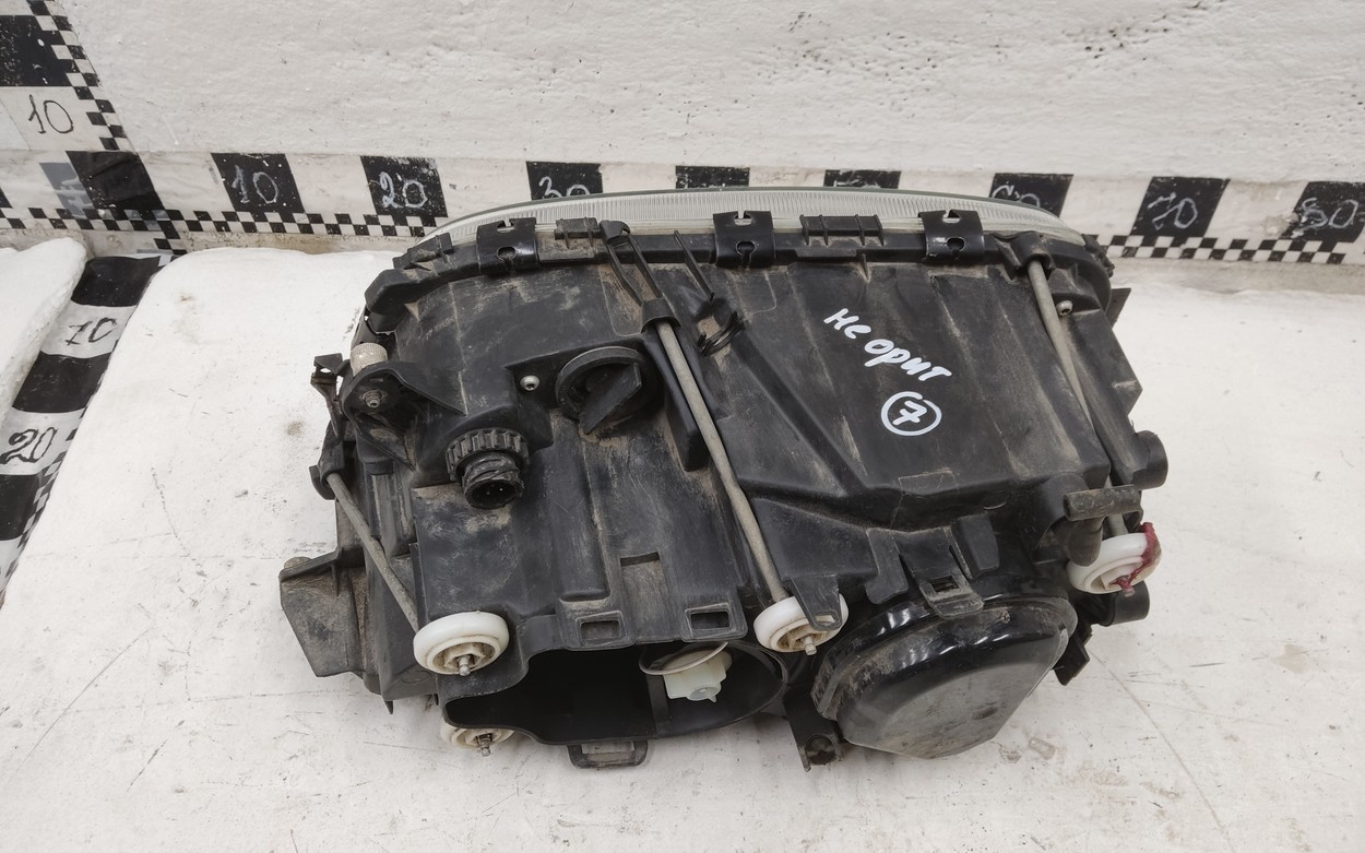 Фара передняя правая Mercedes-Benz Actros 3 "TangDe"