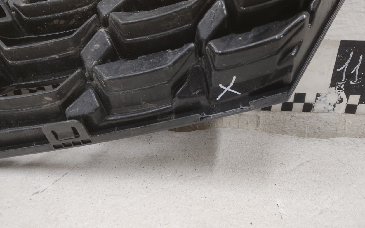 Решётка радиатора Kia Rio 4 Restail