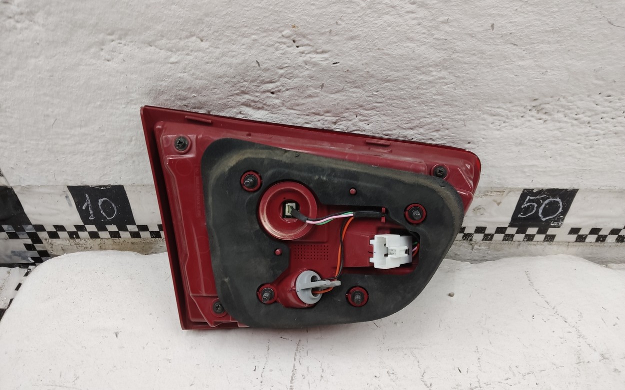 Фонарь задний правый внутренний Kia Sorento 3 Restail LED