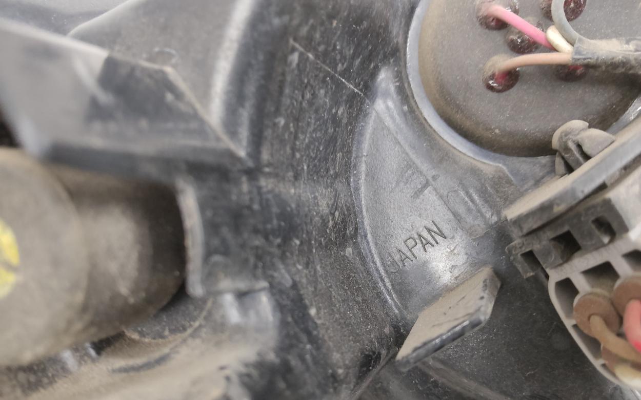 Фонарь задний правый наружный Toyota Camry V70 LED