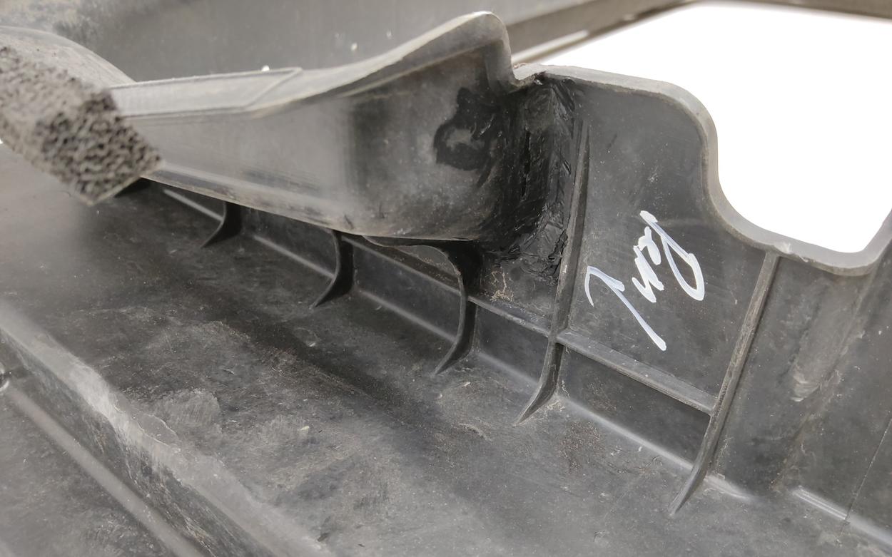 Дефлектор радиатора Kia Seltos