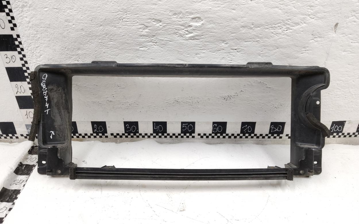 Дефлектор радиатора Kia Seltos