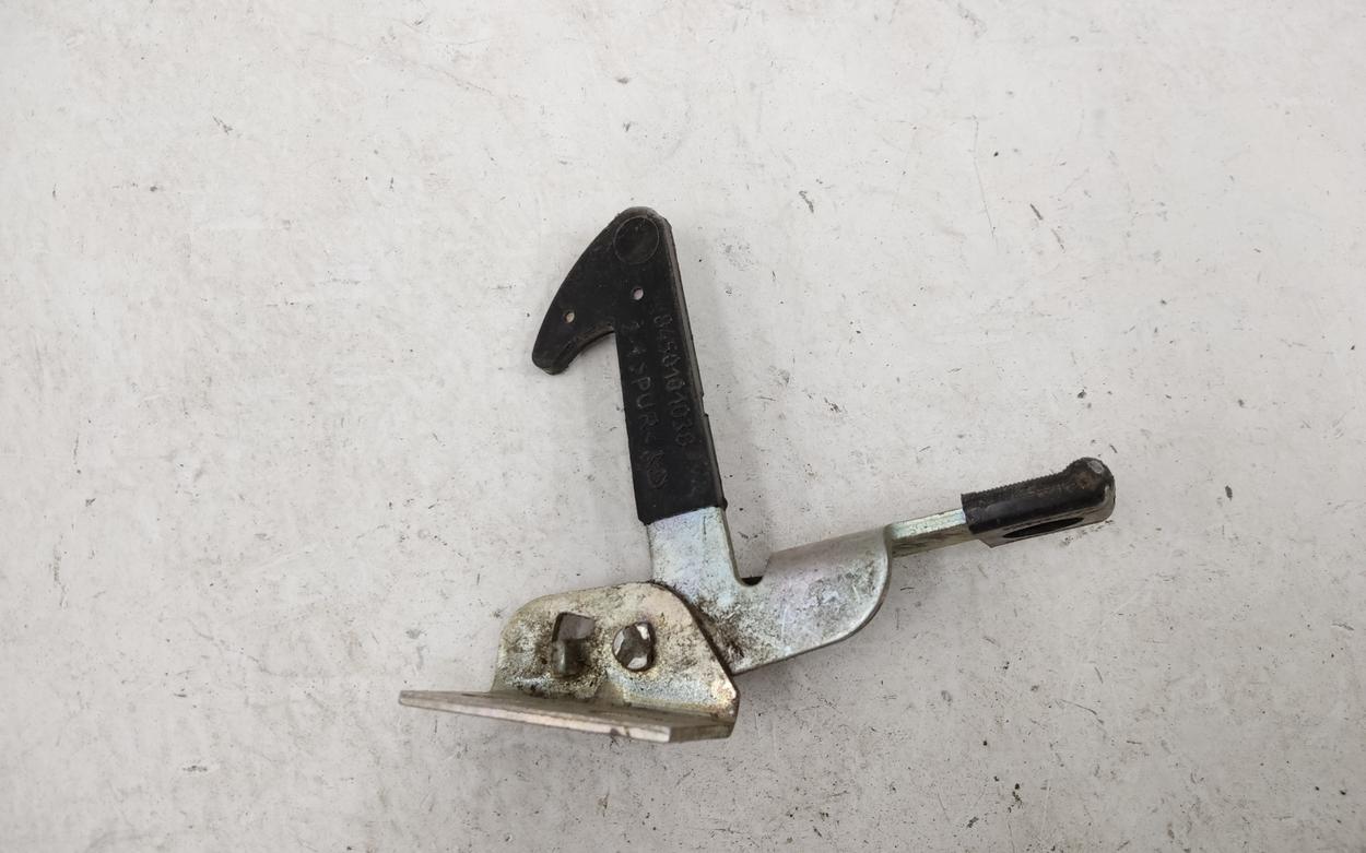 Крючок замка капота Lada Granta Restail