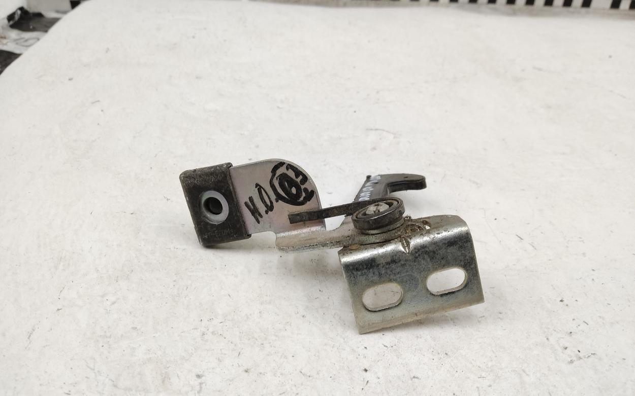 Крючок замка капота Lada Granta Restail