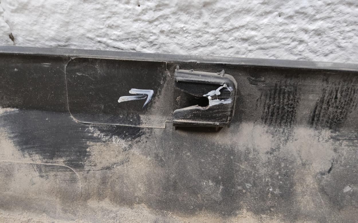 Накладка порога левого Kia Sorento 3