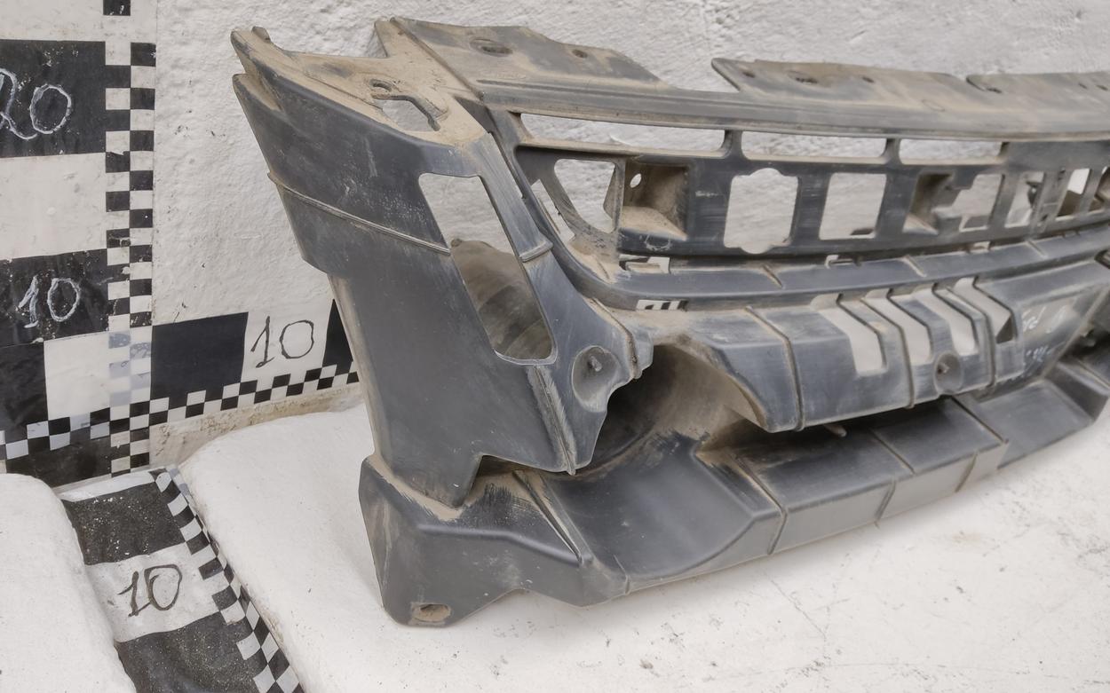 Кронштейн решетки радиатора Ford Kuga 2