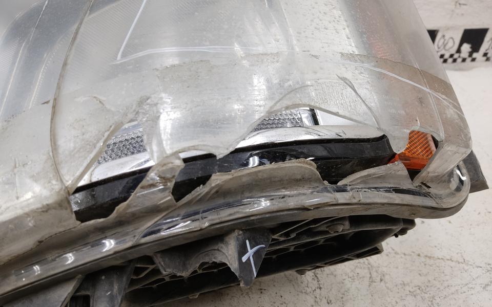 Фара передняя левая Scania 6 Series галоген