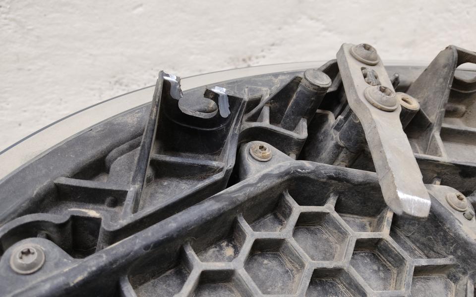 Фара передняя правая Scania R 6 галоген LED