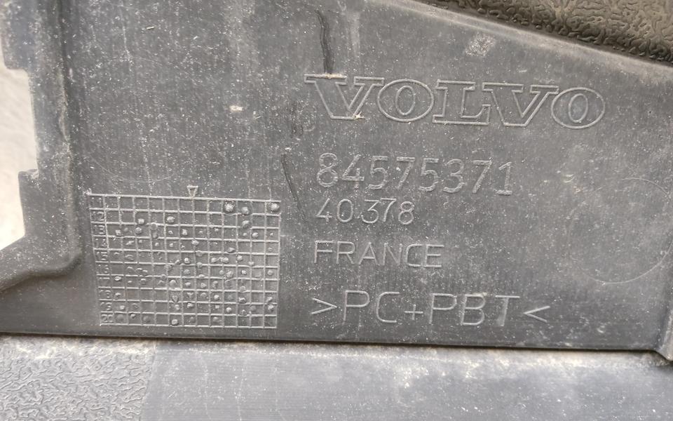 Решетка радиатора Volvo FM 4