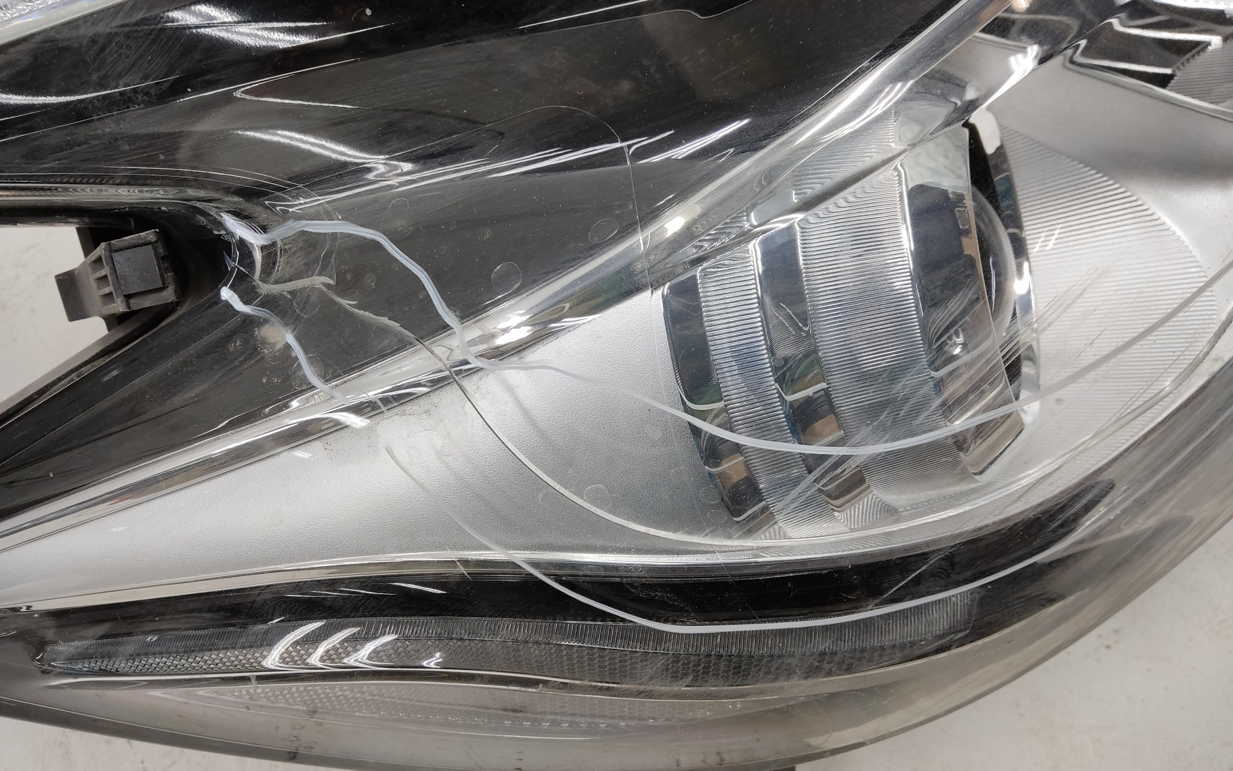 Фара передняя правая Nissan Murano Z52 LED