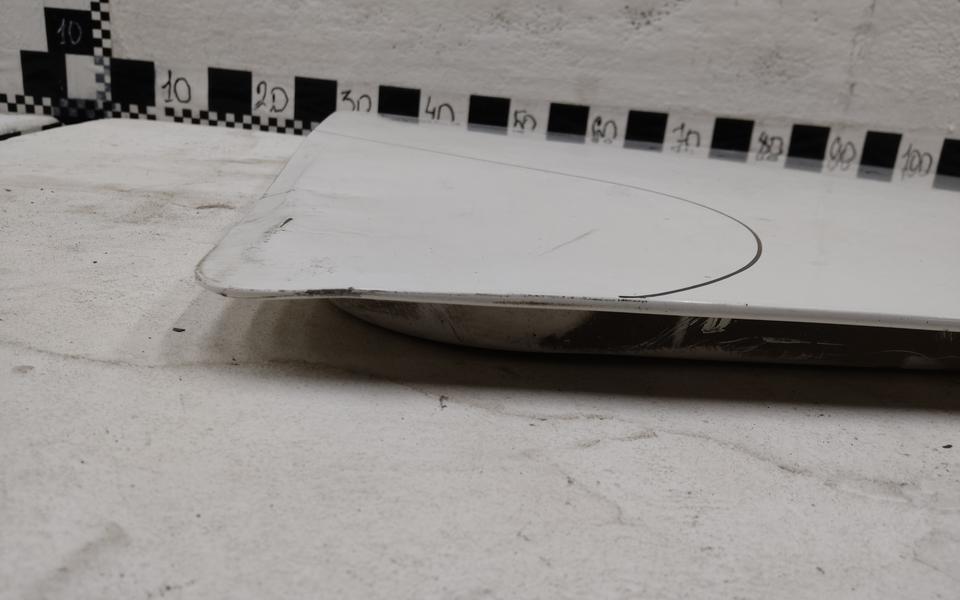 Крышка инструментального ящика правая Mercedes-Benz Actros 4