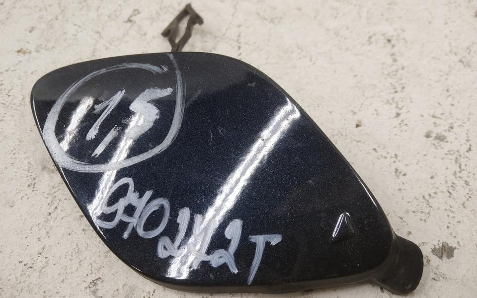 Заглушка буксировочного крюка переднего бампера Kia K5 3