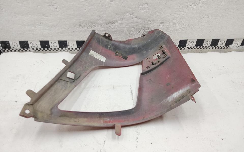 Рамка фары передней правой Volvo FM 4