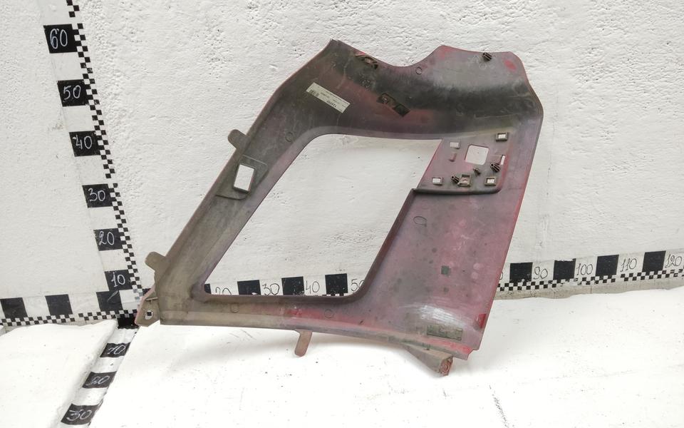 Рамка фары передней правой Volvo FM 4