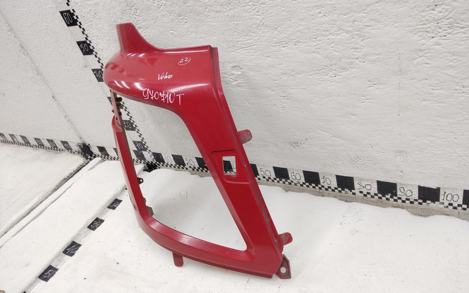 Рамка фары передней правой Volvo FM 4