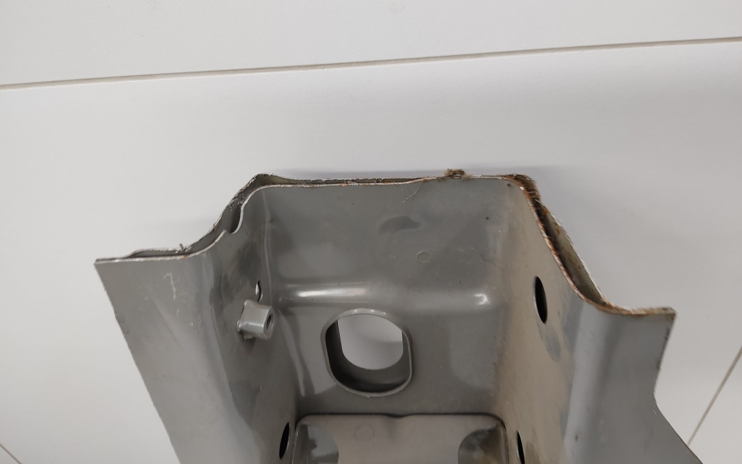 Панель кузова боковая левая Chery Tiggo 8 Pro