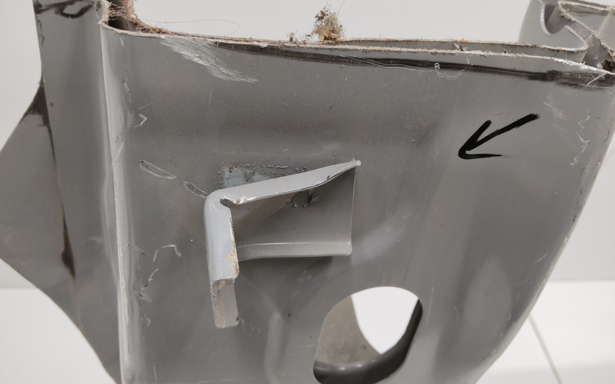 Панель кузова боковая левая Chery Tiggo 8 Pro