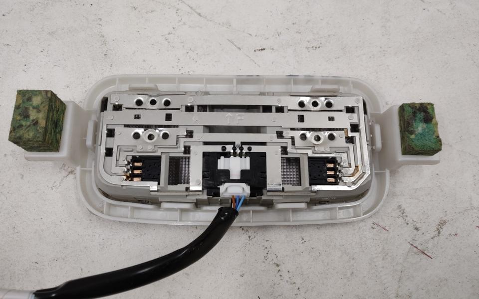 Плафон подсветки салона Mazda CX-5